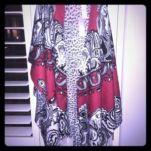 NWT Chico’s reversible pashmina